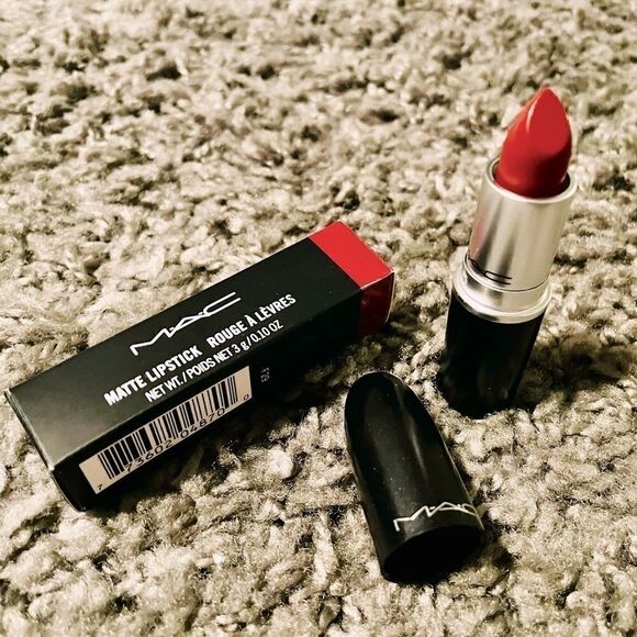 NIB MAC Matte Lipstick  - Picture 1 of 5